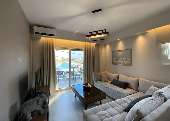 Modern Marina Vista *